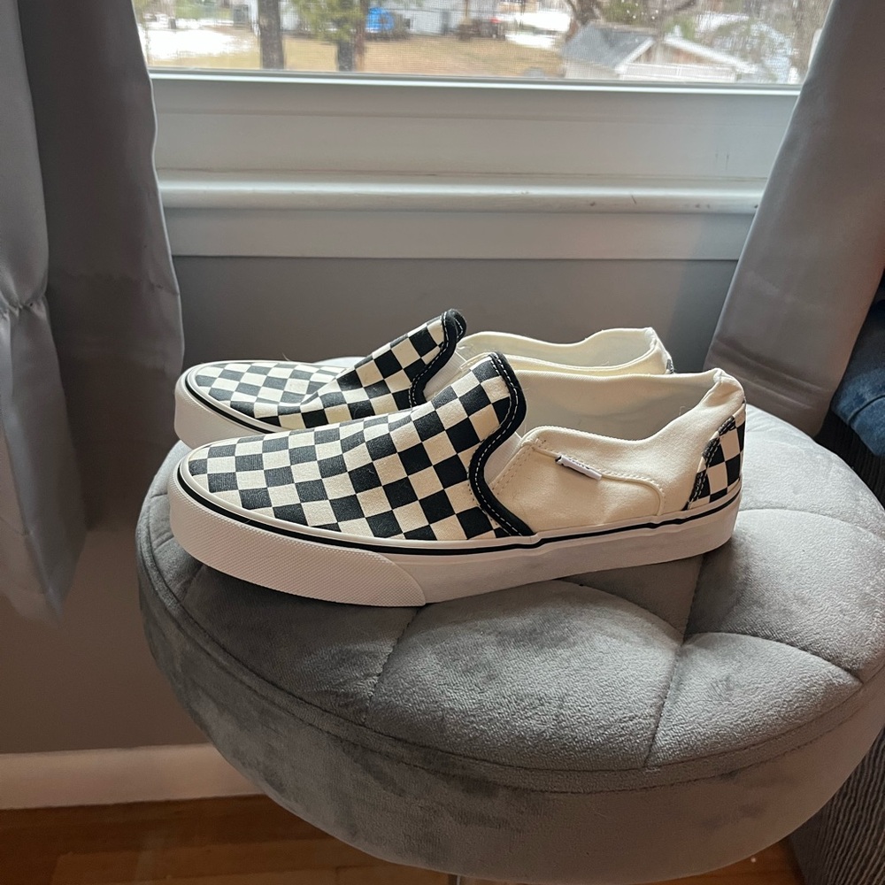 Never worn vans